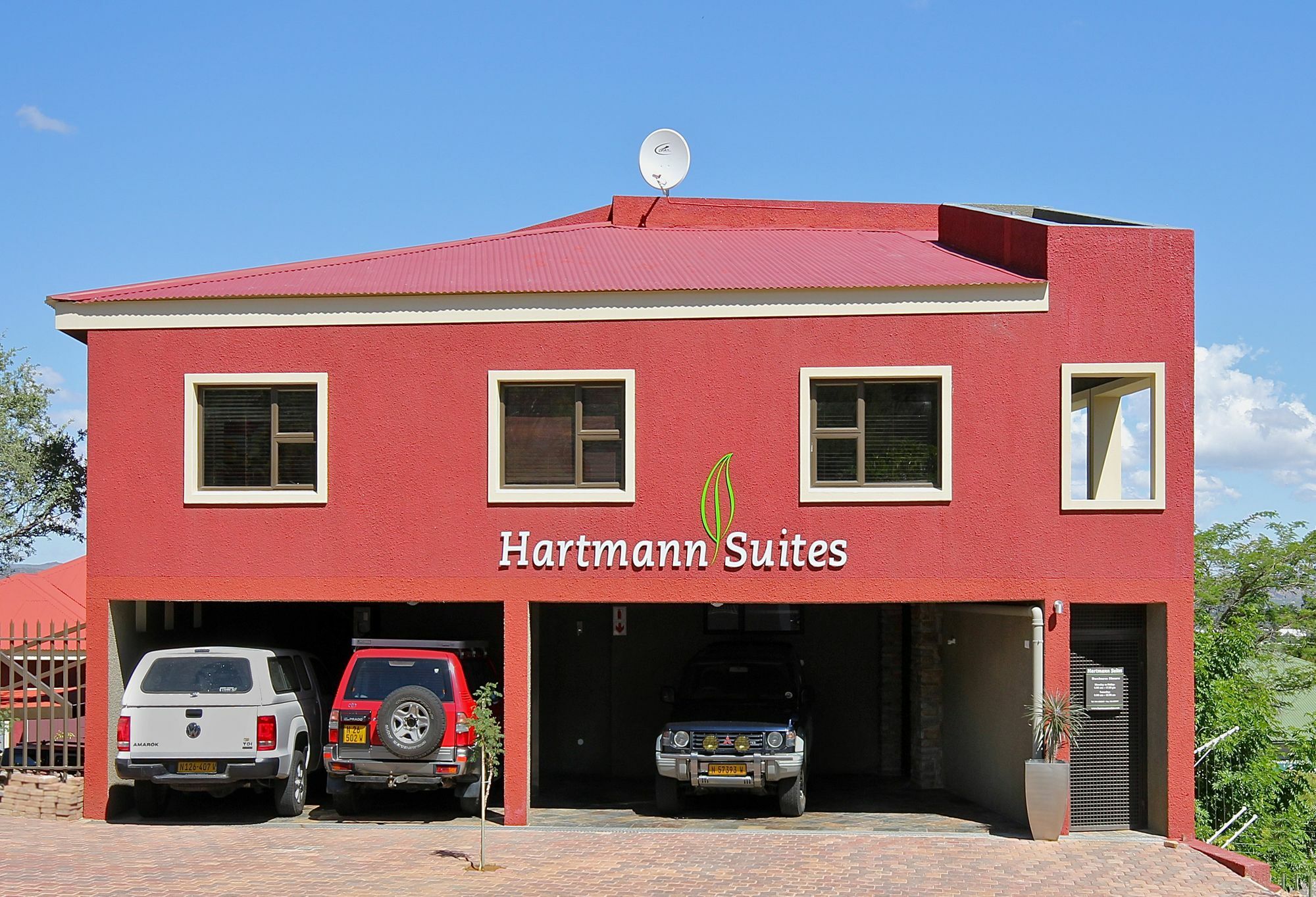 Hartmann Suites Serviced Self-Catering Apartments Windhoek Bagian luar foto